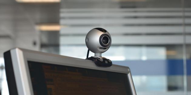 Le FBI peut vous surveiller via votre webcam