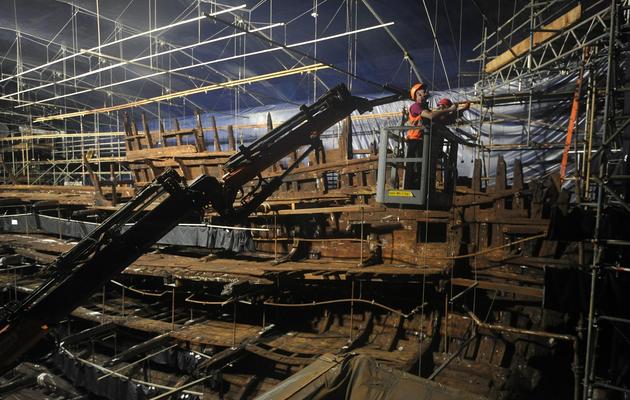La carcasse du navire de guerre Mary Rose, dans son musée à Portsmouth, le 7 mai 2013 [Carl Court / AFP/Archives]