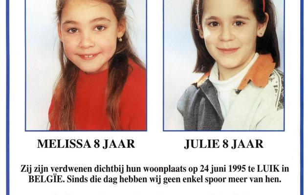 Reproduction des photos de Julie et Mélissa figurant sur l'avis de recherche des deux fillettes, enlevées en1995 par Marc Dutroux [ / AFP/Archives]
