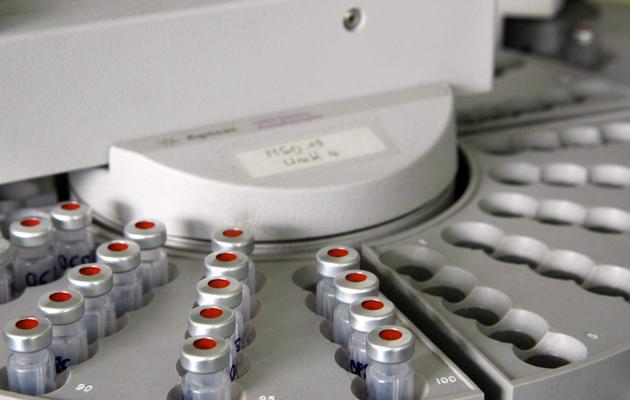 Une machine automatique pour les analyses anti-dopage à l'AFLD [Joel Saget / AFP/Archives]