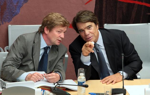 Bernard Tapie  et son avocat Me Maurice Lantourne (G), le 10 septembre 2008 à Paris [Jacques Demarthon / AFP/Archives]