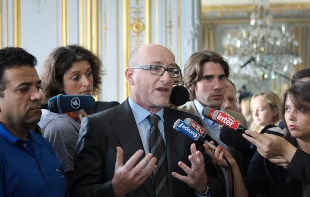 Le président de la Ligue contre le racisme et l'antisémitisme, Alain Jakubowicz (C) à Paris le 31 mai 2010 [David Fritz / AFP/Archives]