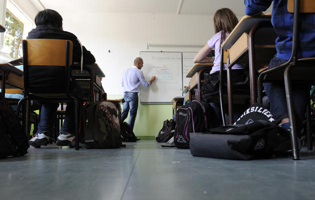 Un professeur fait cour dans sa classe [Damien Meyer / AFP/Archives]