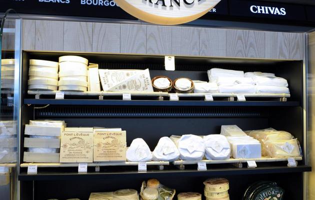 Un stand de fromages français à l'aéroport de Roissy-Charles-de-Gaulle [Bertrand Guay / AFP/Archives]