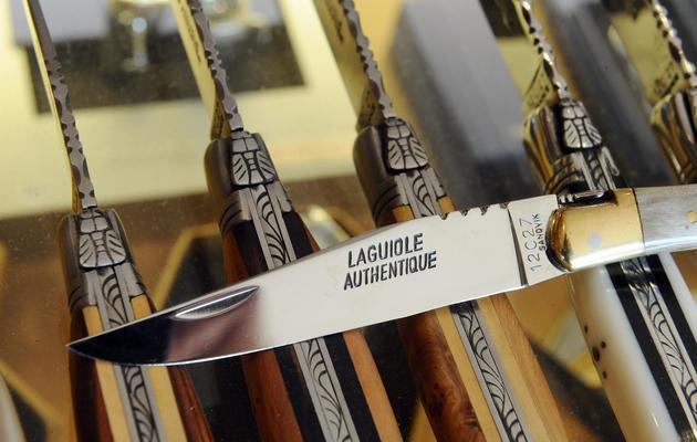 Les fameux couteaux Lagiole présentés le 21 septembre 2012 dans une boutique de la commune du même nom [Remy Gabalda / AFP/Archives]