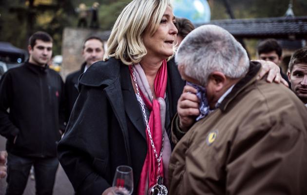 La présidente du Front National Marine Le Pen à Beaujeu, le 14 novembre 2012 [Jeff Pachoud / AFP]