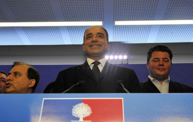 Jean-François Copé annonce, avant le résultat officiel, sa victoire dans l'élection du président de l'UMP, le 18 novembre 2012 à Paris [Mehdi Fedouach / AFP]