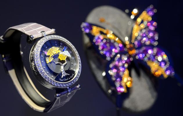 Une montre Van Cleef et Arpels présentée au Salon international de la haute horlogerie à Genève, le 21 janvier 2013 [Fabrice Coffrini / AFP/Archives]