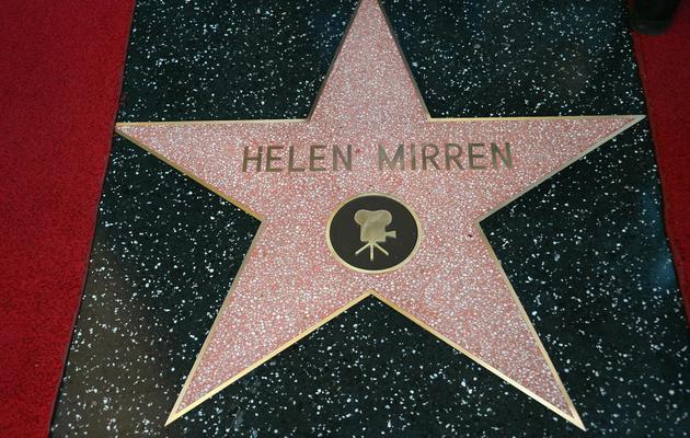 L'étoile de l'actrice Helen Mirren, inaugurée le 3 janvier 2013 sur le "Boulevard de la Gloire" à Hollywood [Frazer Harrison / Getty Images/AFP]