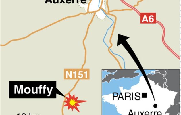 Infographie localisant la commune de Mouffy, où un avion de tourisme s'est écrasé mardi, faisant six morts  [ / AFP]