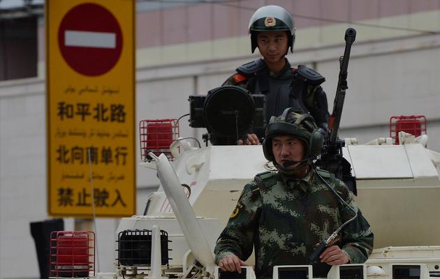 Des militaires, le 29 juin 2013 à Urumqi dans la province chinoise du Xinjiang [Mark Ralston / AFP/Archives]