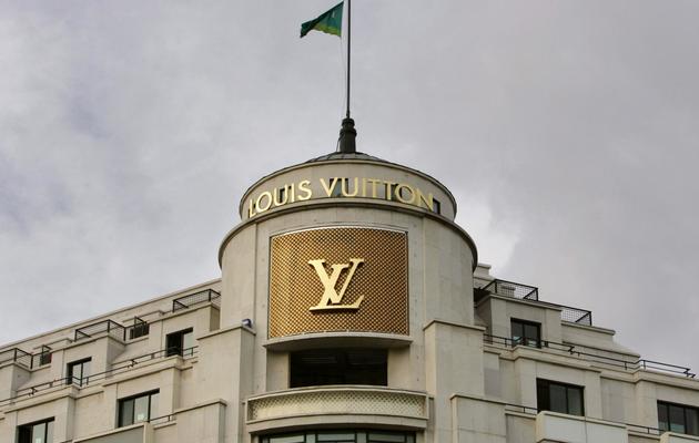La façade de la boutique Louis Vuitton avenue des Champs-Elysées à Paris [Damien Meyer / AFP/Archives]