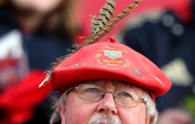 Un supporteur du Munster attend le coup d'envoi d'un match de Coupe d'Europe contre Perpignan à Limerick le 8 décembre 2013 [Peter Muhly / AFP/Archives]