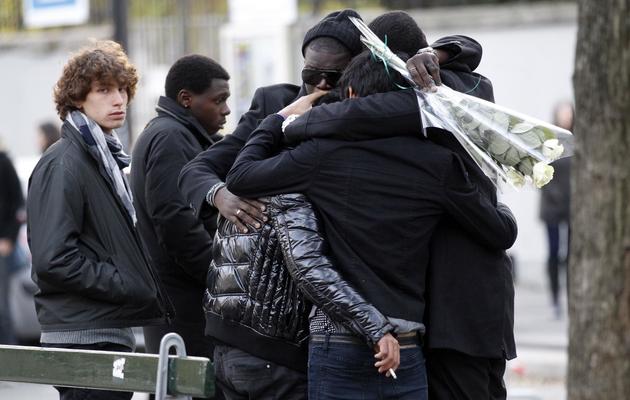 Des jeunes aux funérailles d'Agnès Marin, le 26 novembre 2011 à Notre Dame de l'éternel secours à Paris [Thomas Samson / AFP/Archives]
