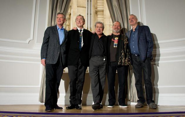 La troupe britannique des Monty Python, (de g à d) Michael Palin, Eric Idle, Terry Jones, Terry Gilliam et John Cleese, le 21 novembre 2013 à Londres [Leon Neal / AFP]