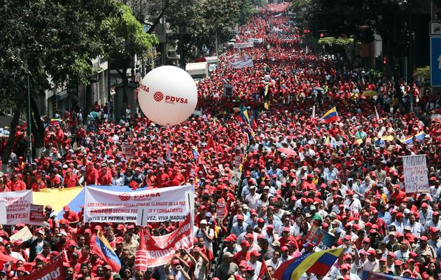 Des partisans du président vénézuélien Nicolas Maduro rassemblés à Caracas, le 18 février 2014 [ / Présidence vénézuélienne/AFP]