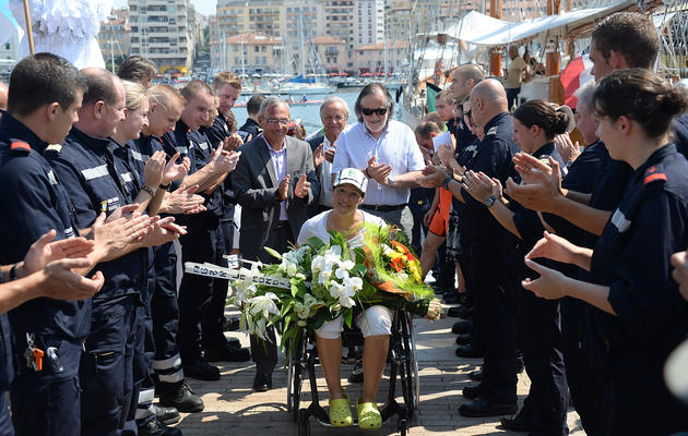 Nathalie Benoit à son arrivée dans le Vieux Port de Marseille, le 23 juillet 2013 [Boris Horvat / AFP]