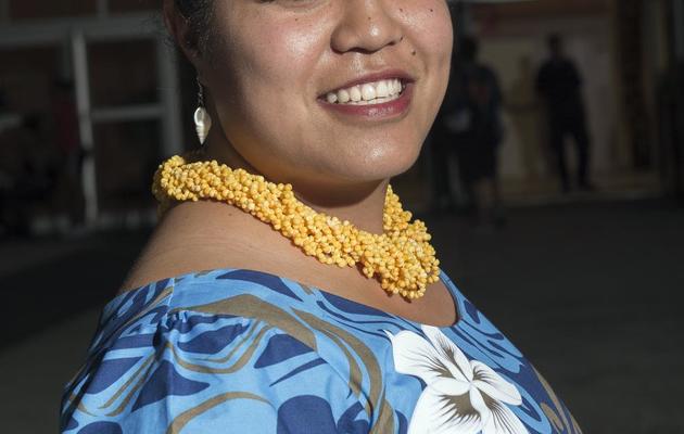 Nita Pihigia, jeune habitante de Niue, le 3 décembre 2013 [Fred Payet / AFP]