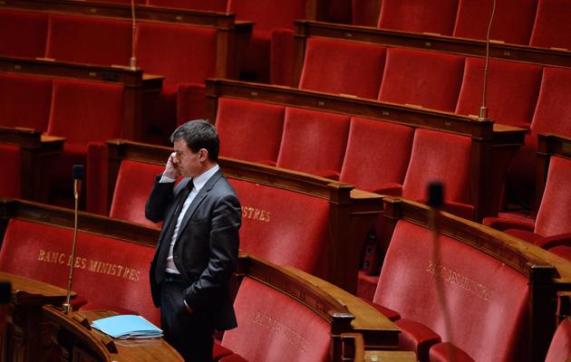 Le ministre de l'Intérieur Manuel Valls à l'Assemblée nationale, avant le début des questions au gouvernement, le 8 janvier 2014 [Martin Bureau / AFP]