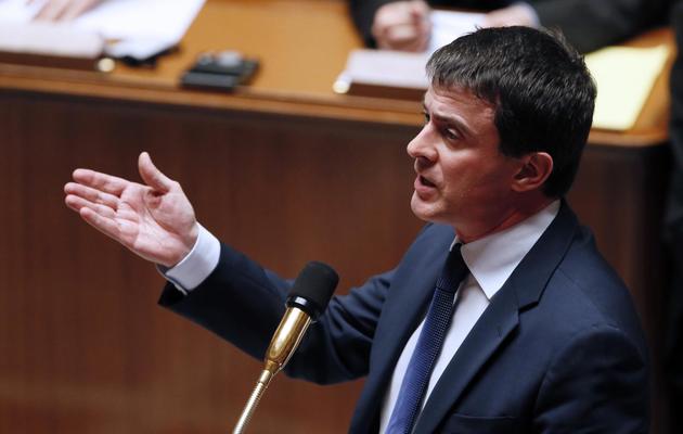 Le ministre de l'Intérieur Manuel Valls lors des questions au gouvernement le 14 janvier 2014 à l'Assemblée nationale à Paris [Patrick Kovarik / AFP/Archives]