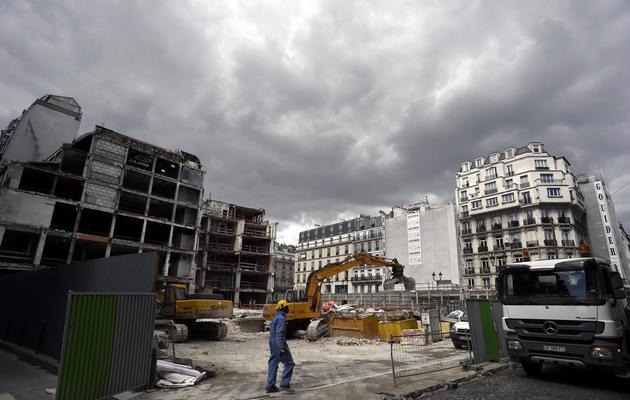 La facade partiellement détruite de la Samaritaine, à Paris le 8 avril 2014 [Franck Fife / AFP]