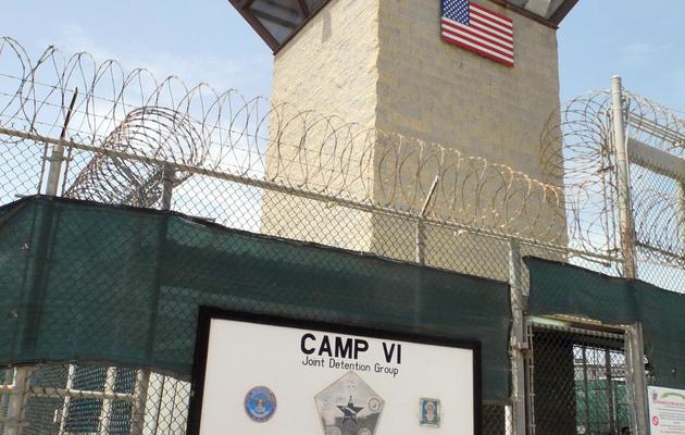 La tour de garde du Camp VI de la base navale de Guantanamo à Cuba, le 6 août 2013 [Chantal Valery / AFP/Archives]