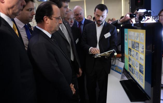 Le président François Hollande  visite les start-up françaises de la Silicon Valley, le 12 février 2014 à San Francisco, en Californie [Alain Jocard / Pool/AFP]
