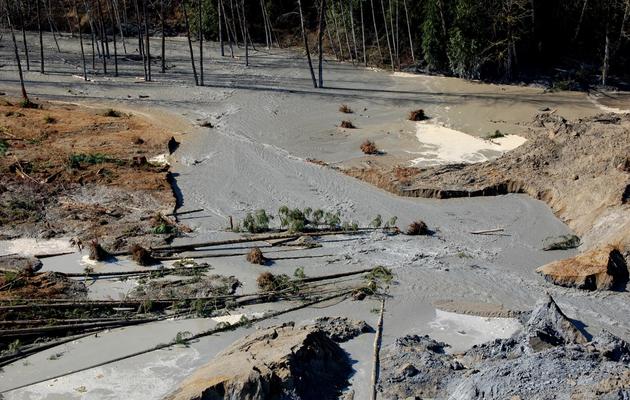 La faille du barrage de Stillaguamish après le glissement de terrain près d'Oso, le 22 mars 2014 [ / WSDT/AFP/Archives]