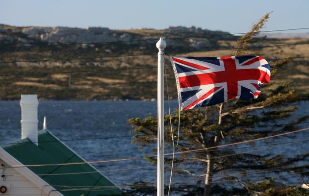 Un drapeau britannique flotte sur Stanlay, aux Malouines, le 19 mars 2007 [Daniel Garcia / AFP/Archives]