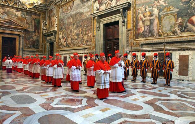 Arrivée des cardinaux pour le conclave le 18 avril 2005 à la Chapelle Sixtine au Vatican [Arturo Mari / OSSERVATORE ROMANO/AFP/Archives]