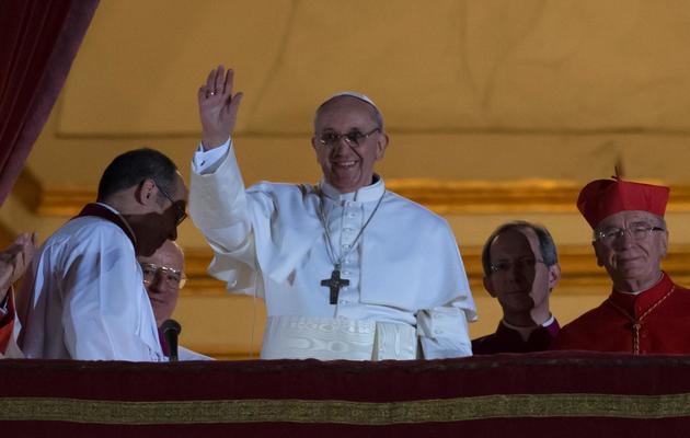Le nouveau pape François, le 13 mars 2013  au balcon de la basilique Saint-Pierre [Vincenzo Pinto / AFP/Archives]
