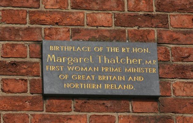 Plaque indiquant le lieu de naissance de Margaret Thatcher, à Grantham, dans le nord de l'Angleterre, photographiée le 8 avril 2013 [Lindsey Parnaby / AFP]