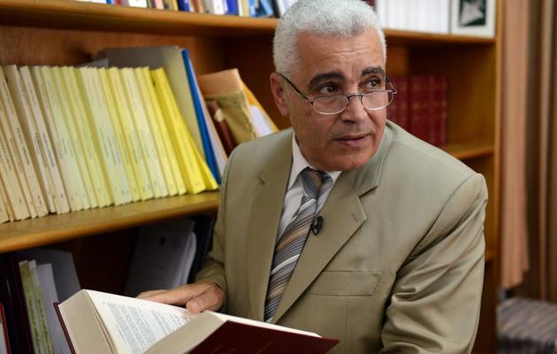 Le directeur des archives nationales marocaines, Jamaâ Baïda, dans son bureau à Rabat le 8 janvier 2013 [Fadel Senna / AFP]