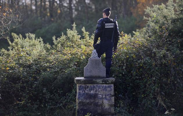 Un gendarme déployé sur le site de Notre-Dame-des-Landes, le 26 novembre 2012 [Jean-Sebastien Evrard / AFP]