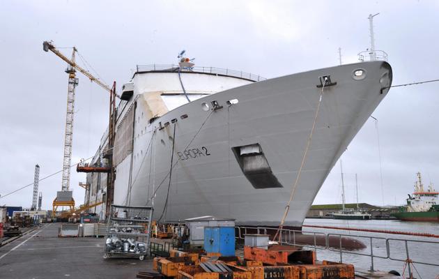 Le navire Europa 2 en construction aux chantiers navals de Saint-Nazaire le 28 décembre 2012 [Frank Perry / AFP]