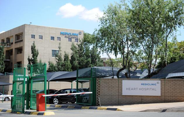 L'un des deux hôpitaux où Nelson Mandela pourrait être hospitalisé, le 28 mars 2013 à Pretoria [Stephane de Sakutin / AFP]