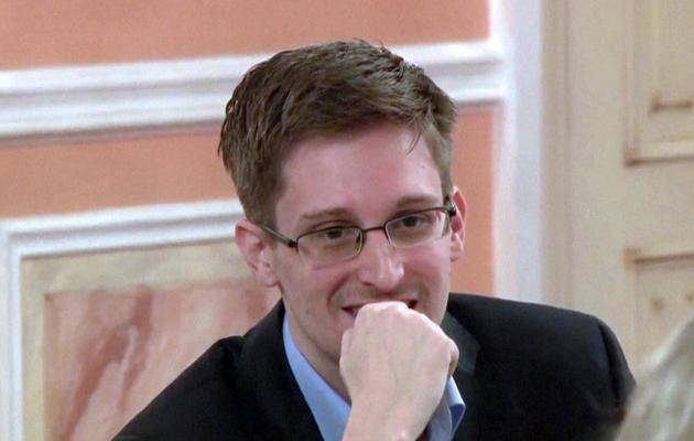 Capture d'écran d'une vidéo publiée par Wikileaks le 12 octobre 2013 montrant Edward Snowden à Moscou, le 9 octobre 2013 [ / Wikileaks/AFP/Archives]